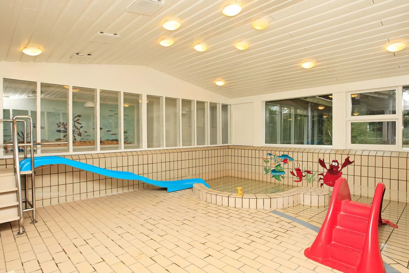 6 Personen Ferienhaus auf einem Ferienpark Hanstholm-Schwimmbad