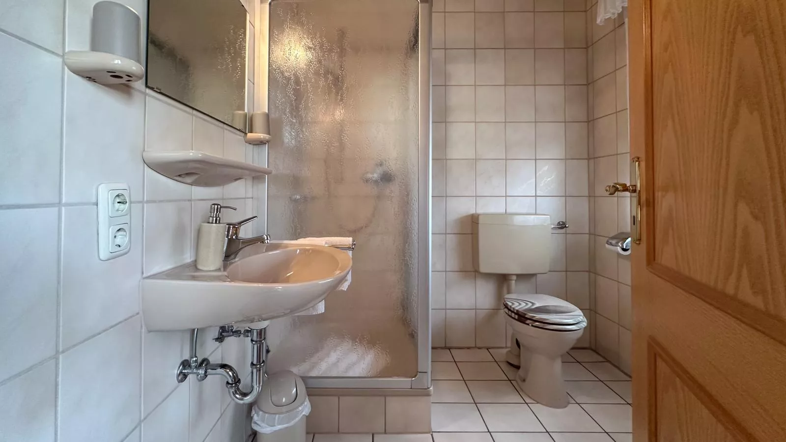 Hermes-Lex Weingut-Bathroom