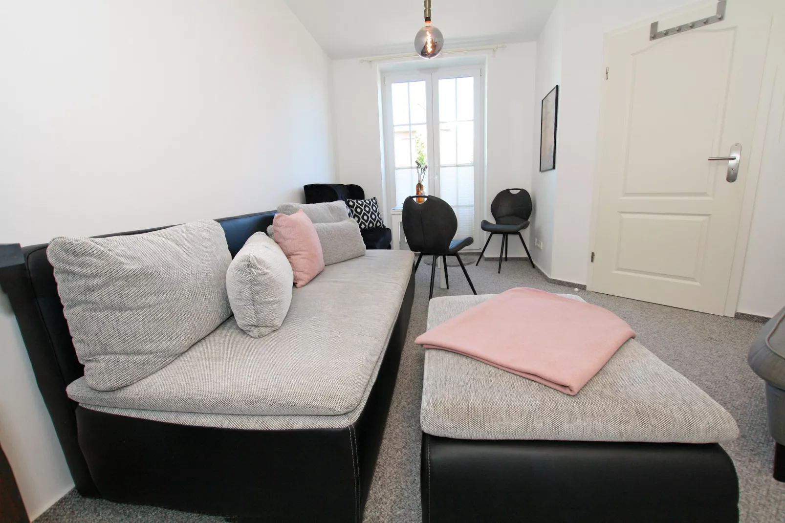 Appartement 2 P-Wohnzimmer