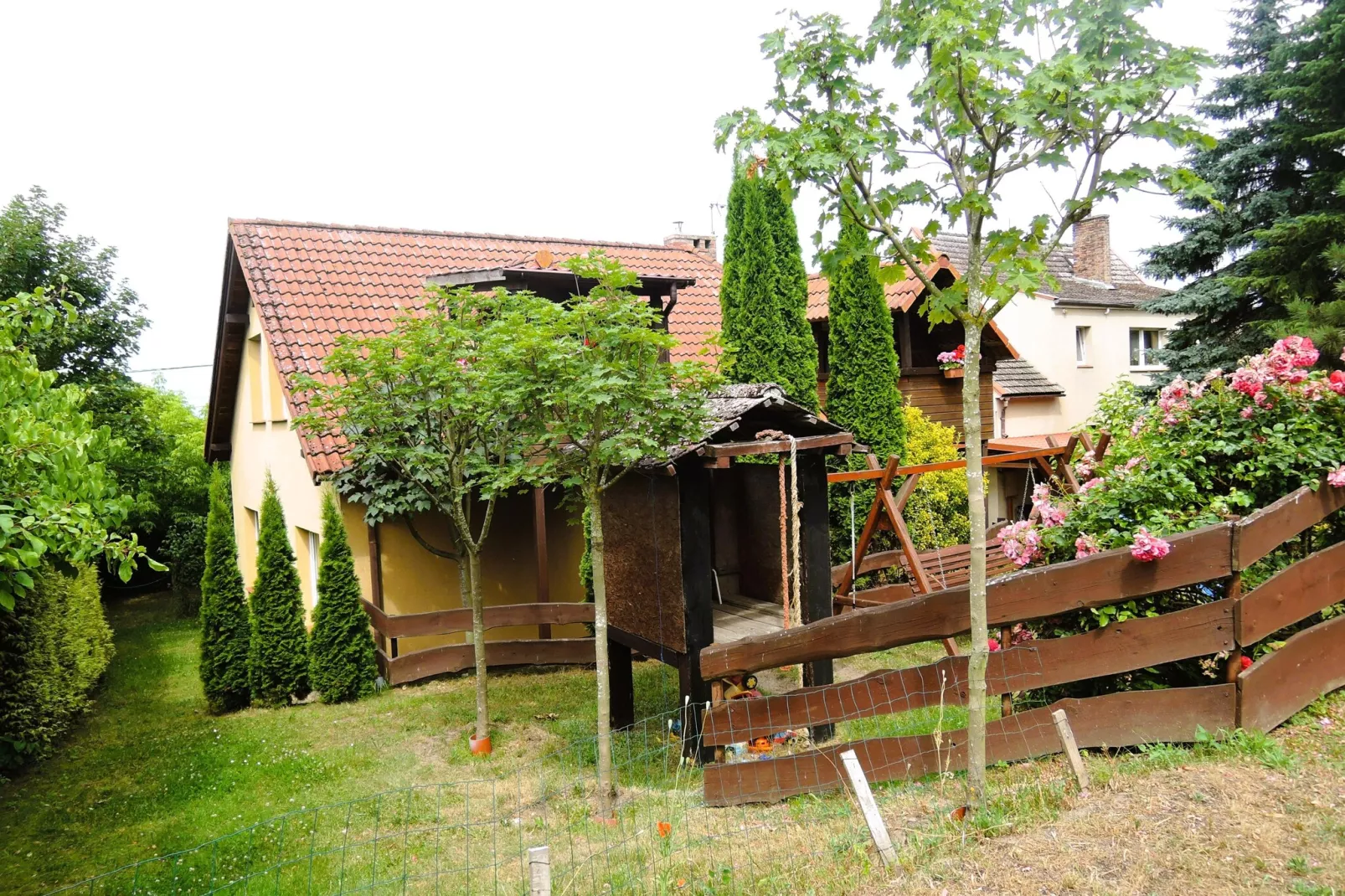 Pokój 2 osobowy nr 6 - widok na Zalew-Exterior in summer