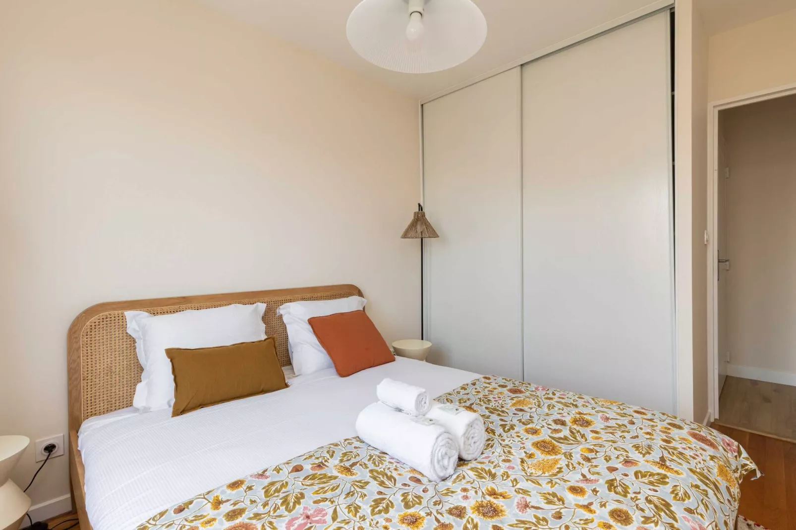 BR-12-REPUBLIQUE-Bedroom