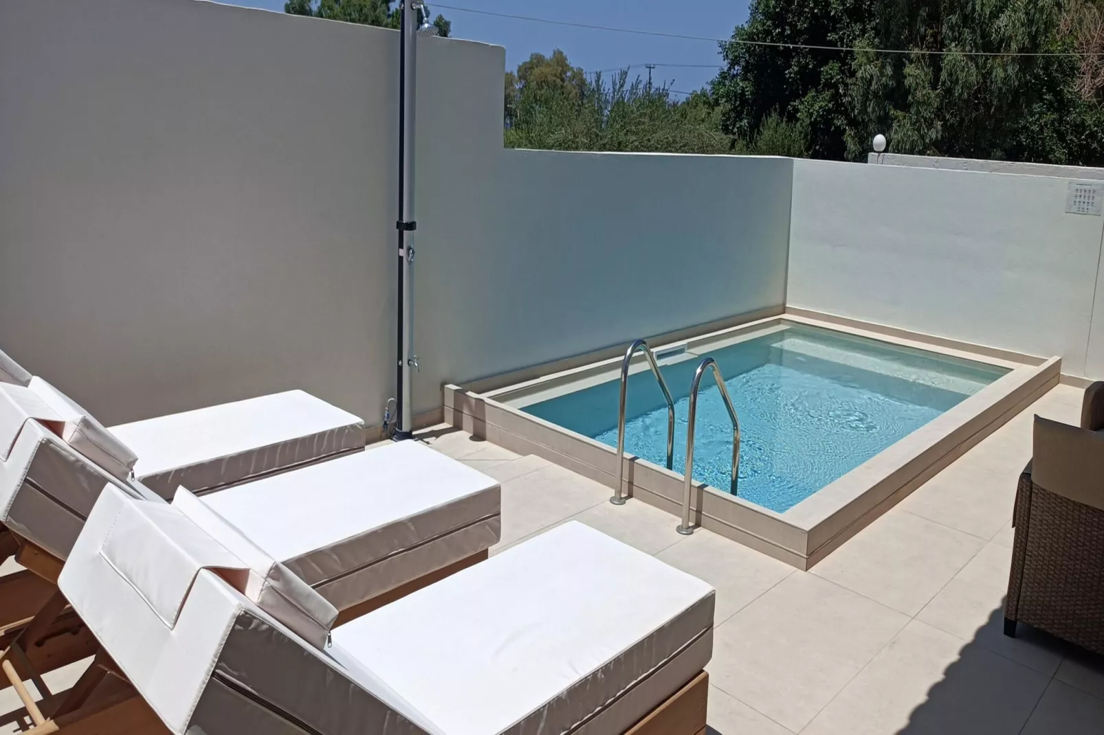 Arokaria-Piscine