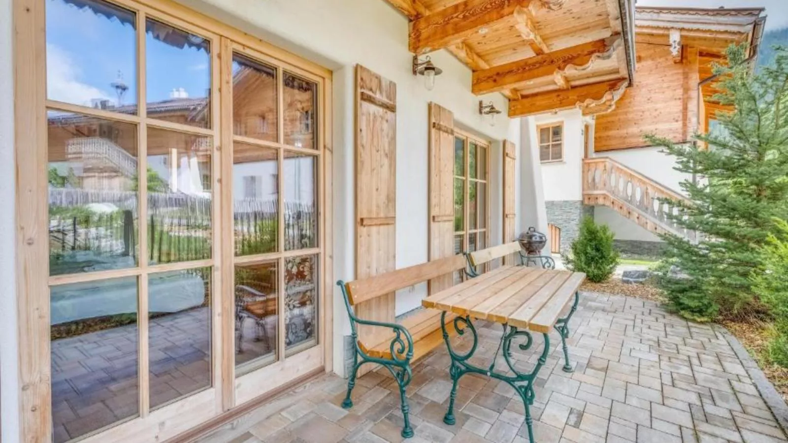 Am Teich-Terrace balcony