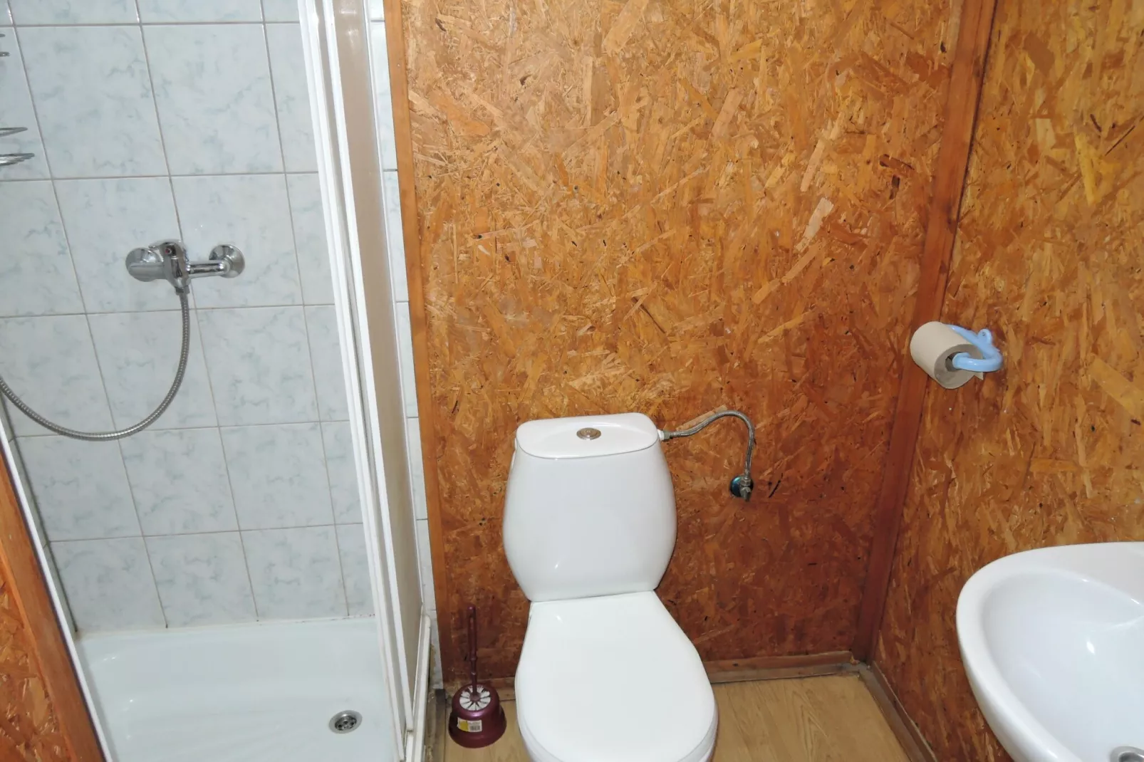 Pod świerkami pokój nr 6 dla 2 osób - Badezimmer