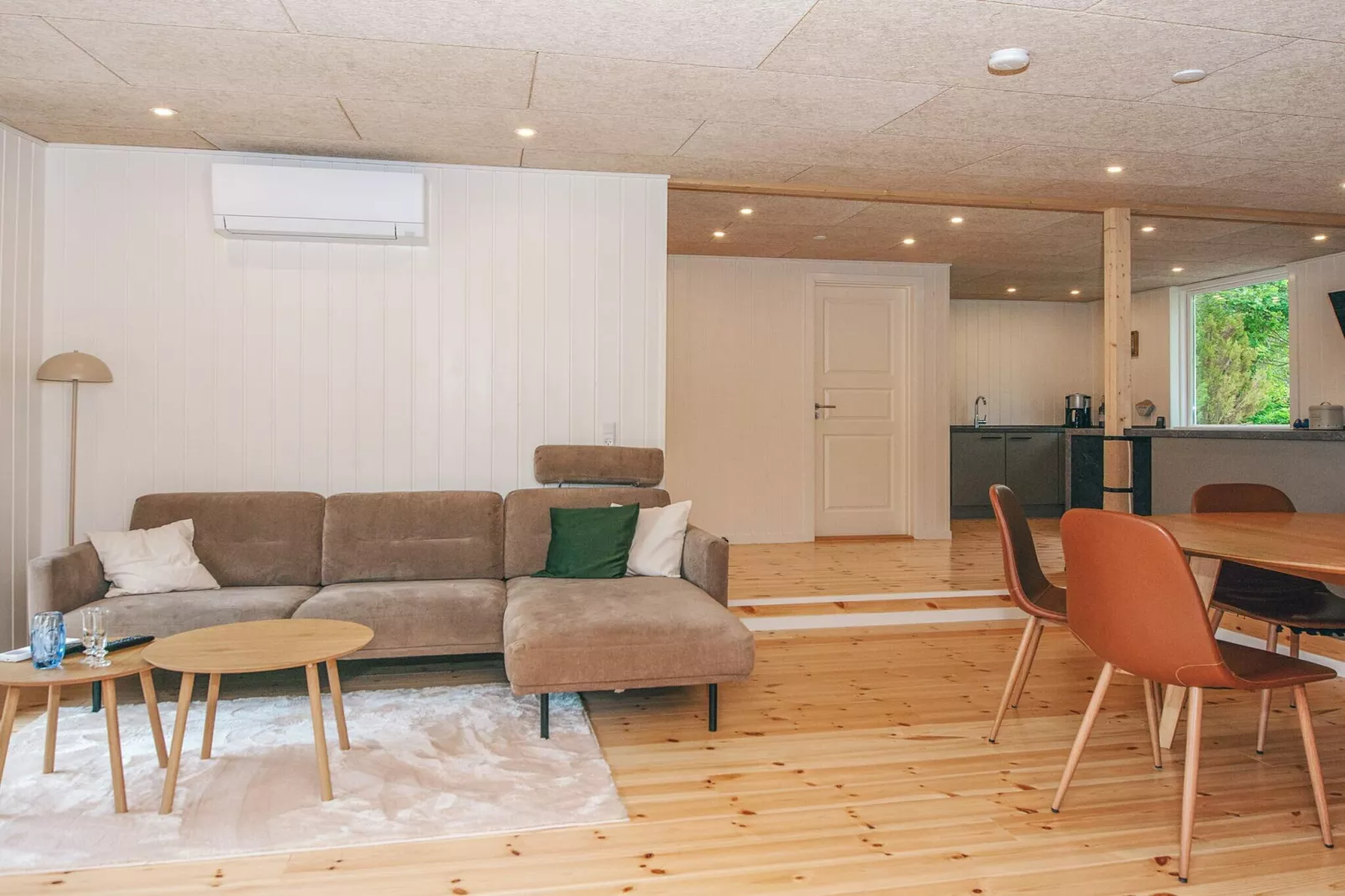 6 person holiday home in Ebeltoft