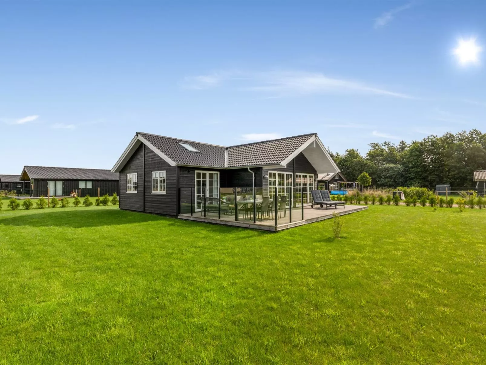 "Hellevi" - 900m from the sea-Outside