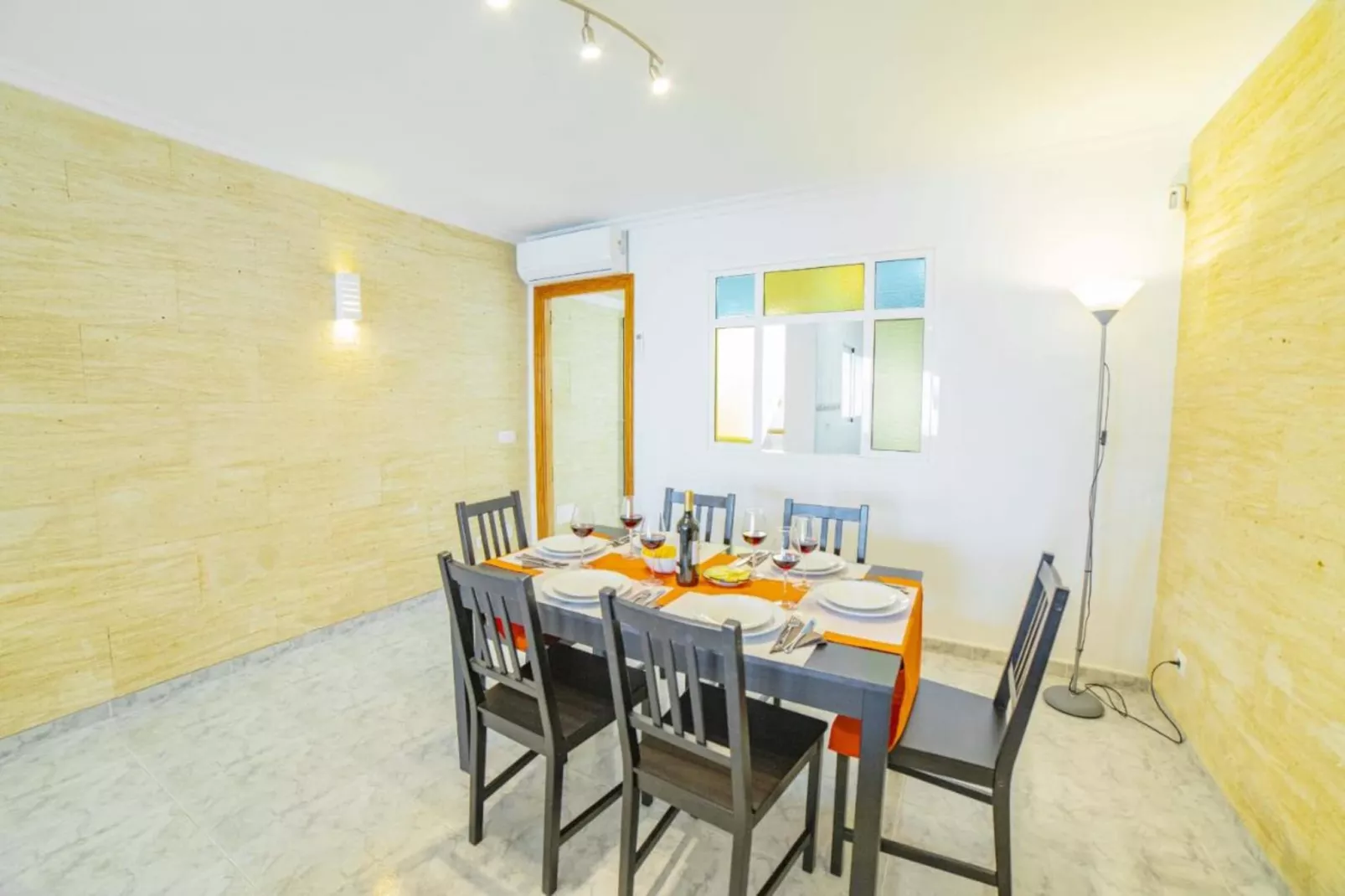 Coastal House Sa F46-Dining room