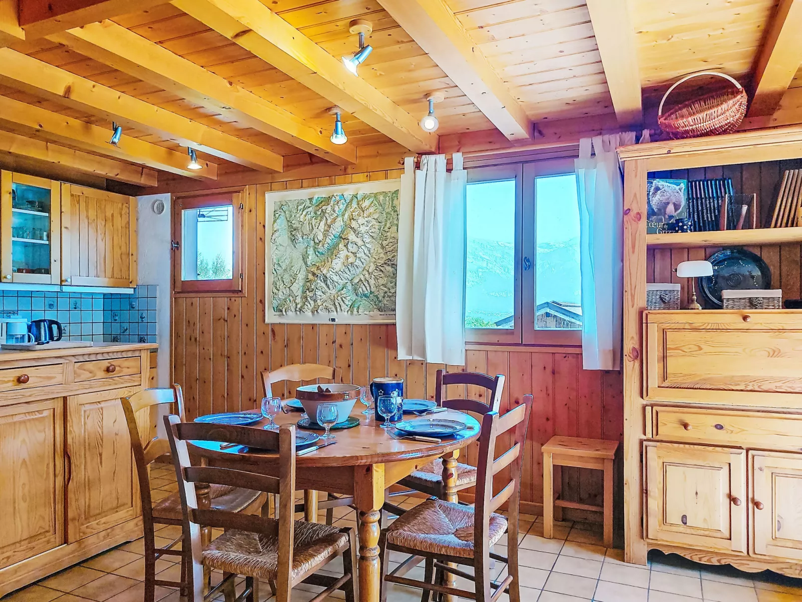 Les Chalets de La Combe-Inside