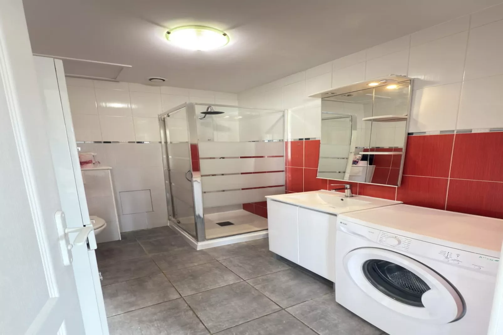 67 Coquet-Bathroom