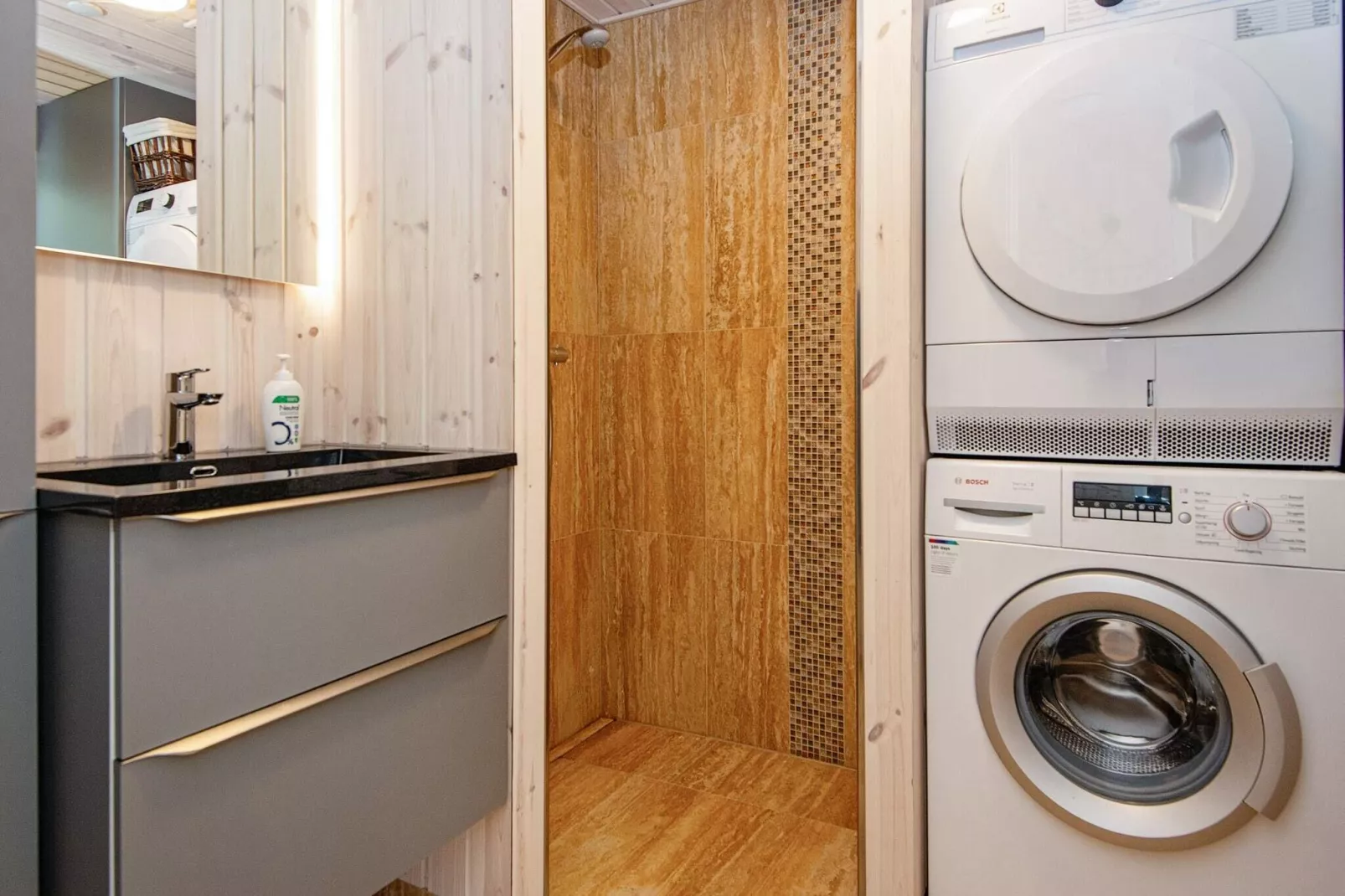 6 person holiday home in Ulfborg-Indoor