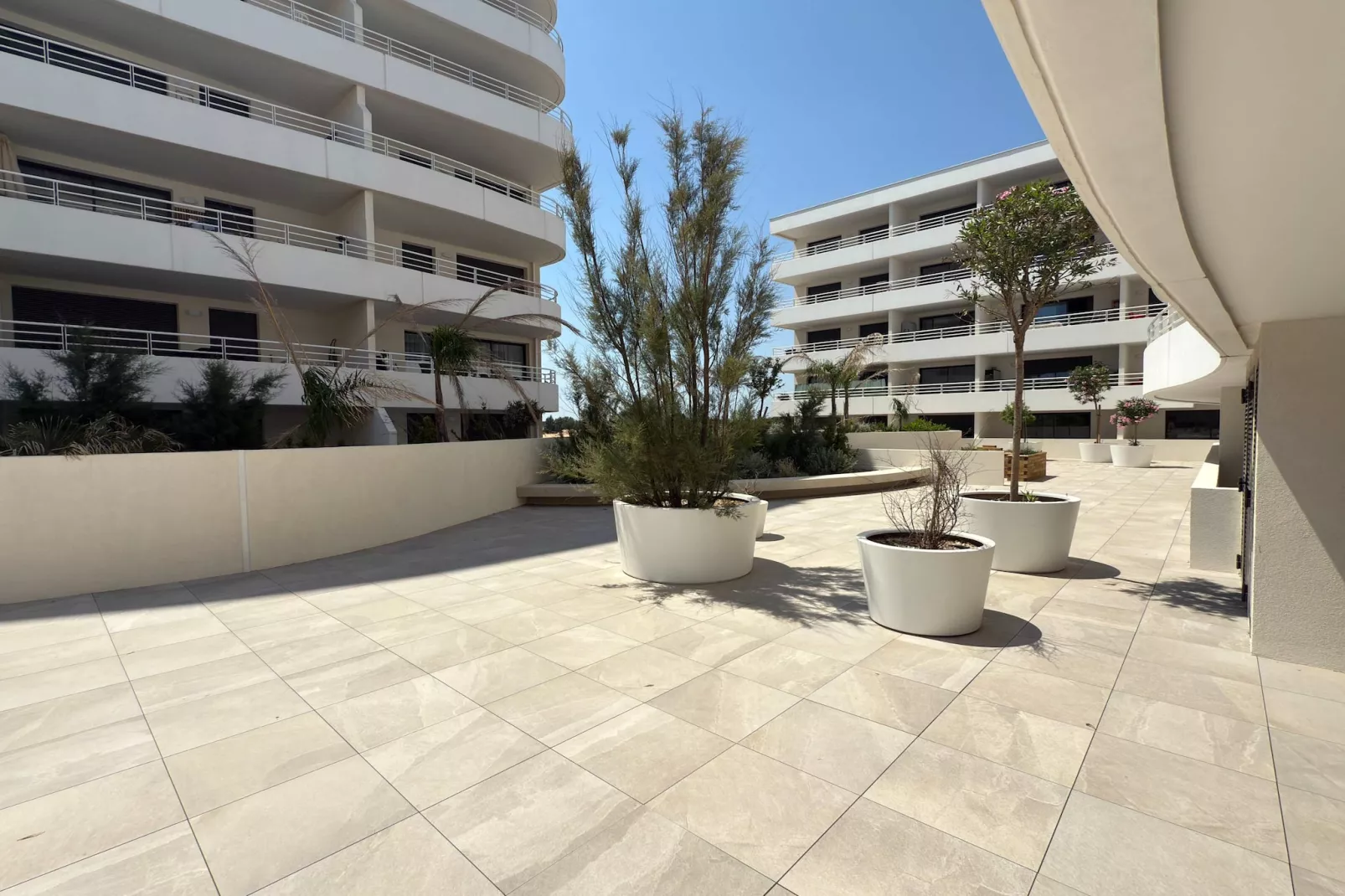 C505-Terrace balcony