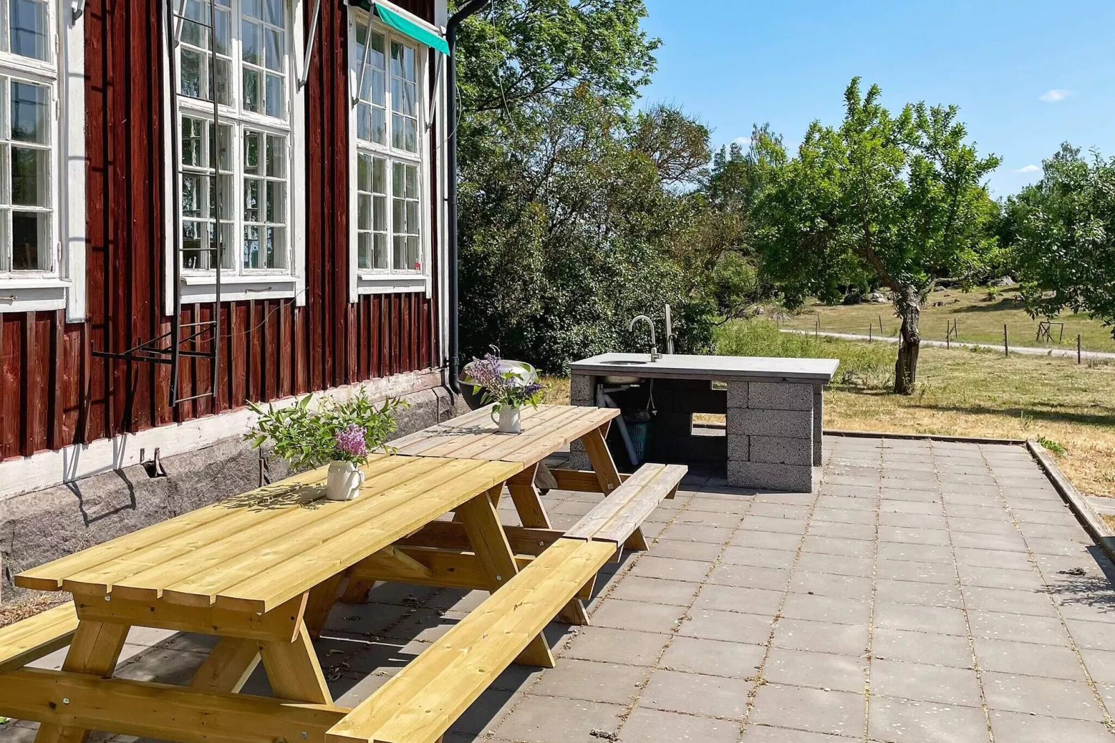 9 person holiday home in Mörlunda-By Traum