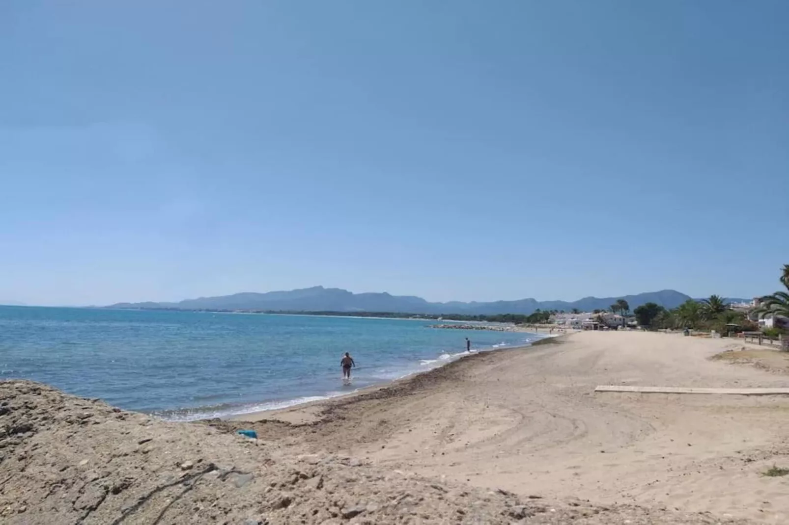 Nobis Los Pinos-Gebiete Sommer 1 km