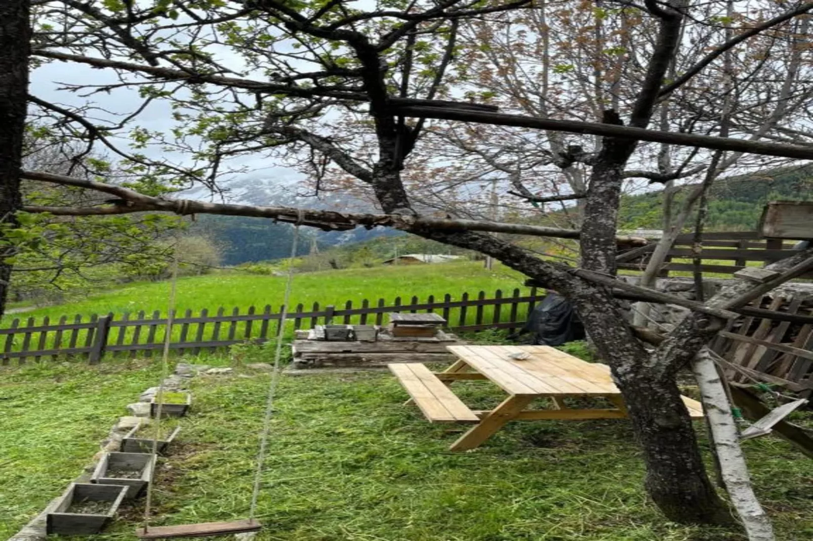 Le Village de Praroustan 4-Gebiete Sommer 20 km