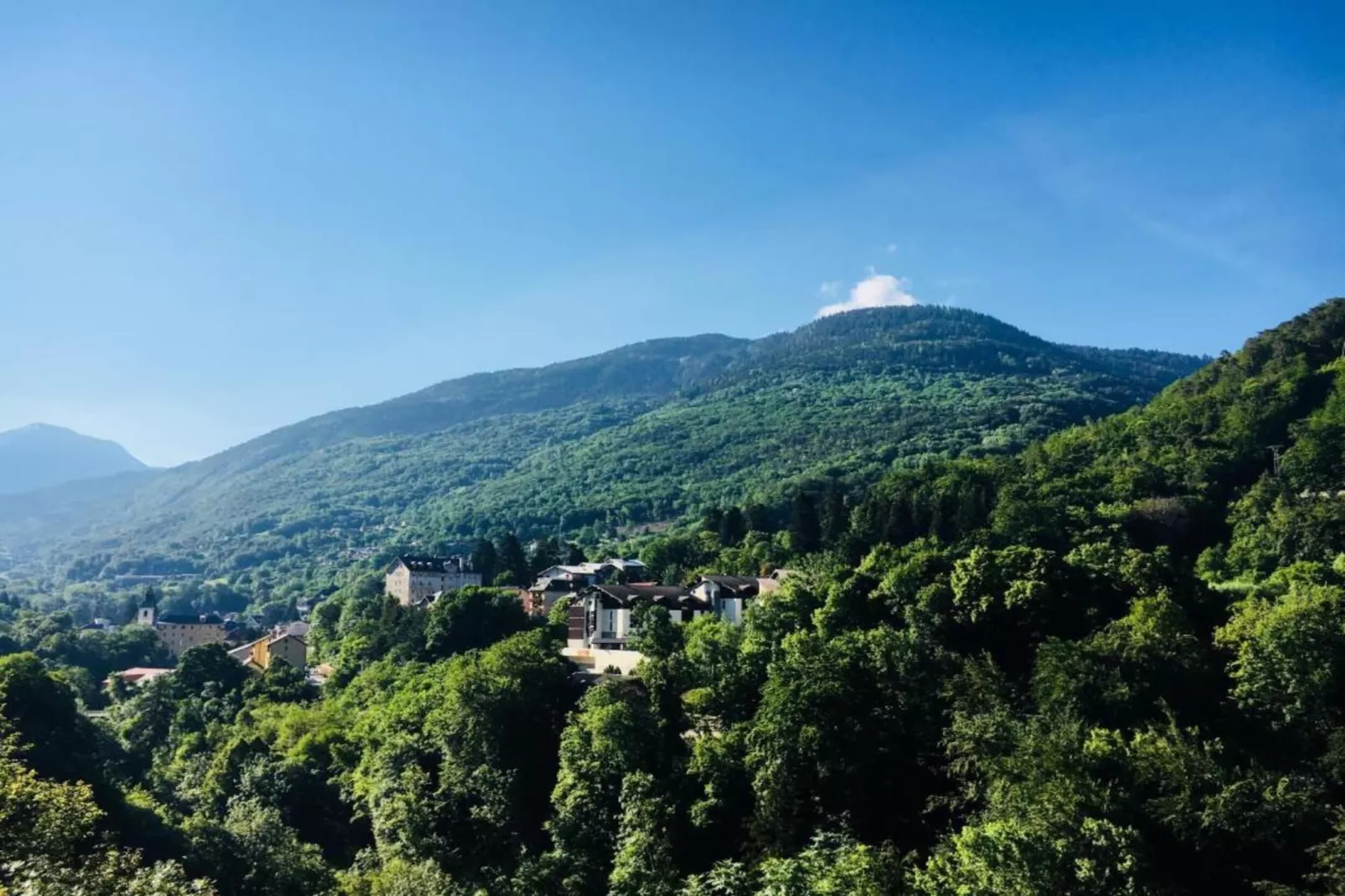 Residence Cybèle 2-Areas within 20km in summer