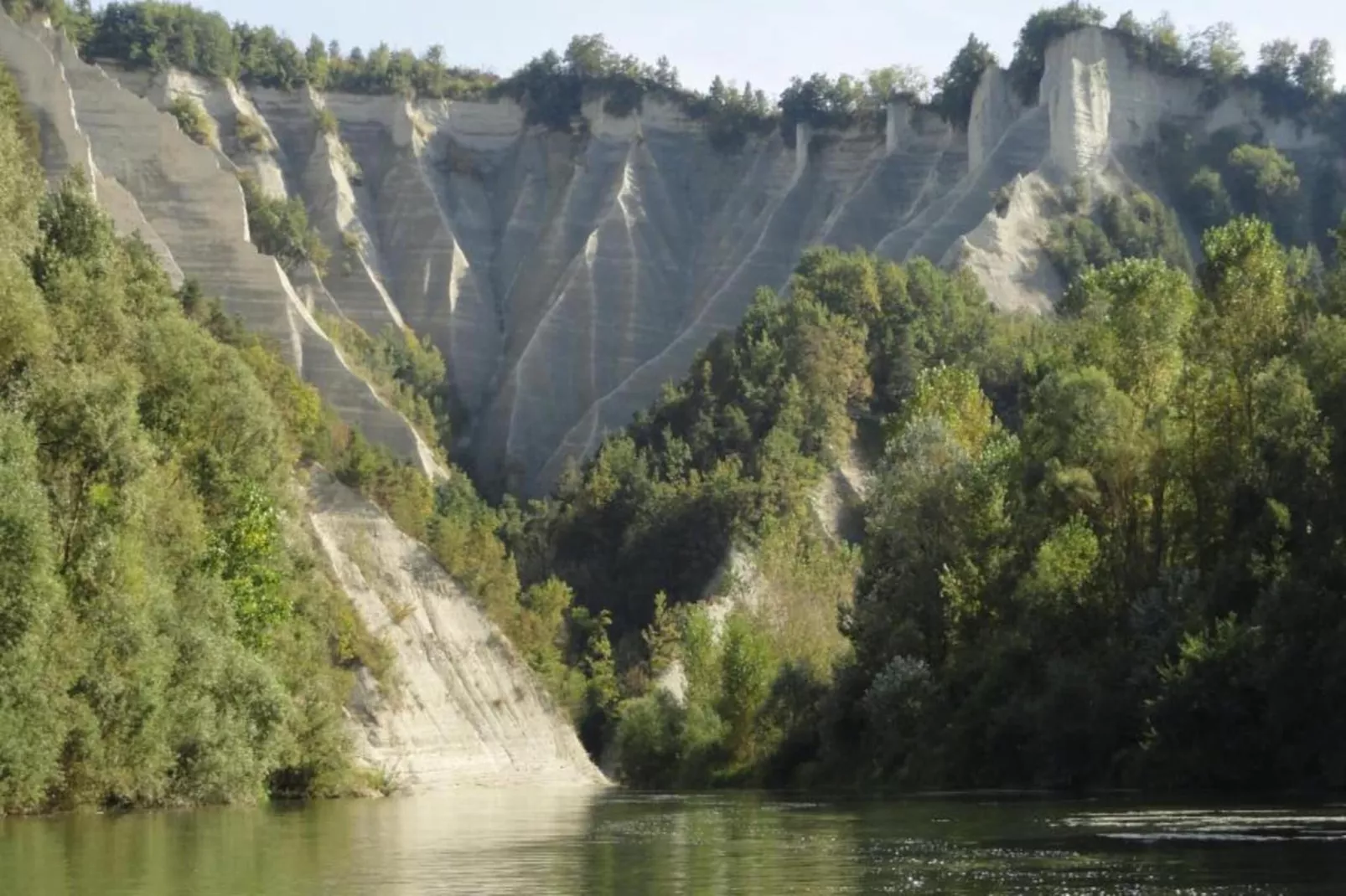Niella-Areas within 20km in summer