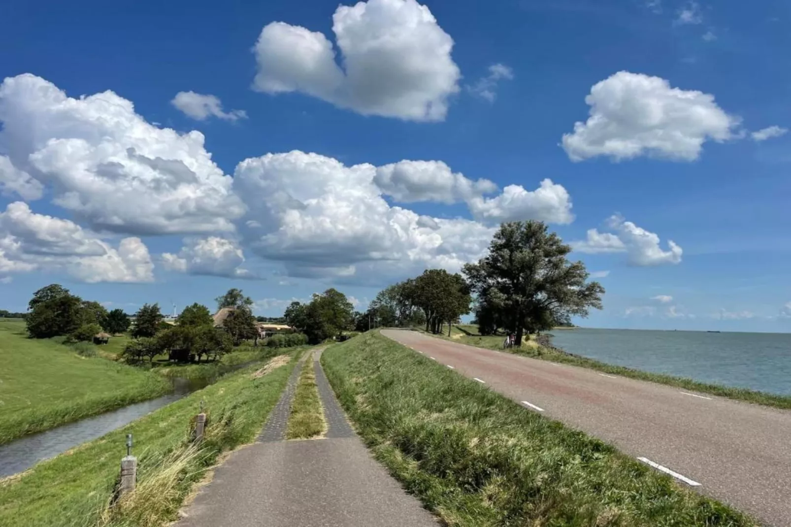 Park Wijdenes 4-Areas within 20km in summer