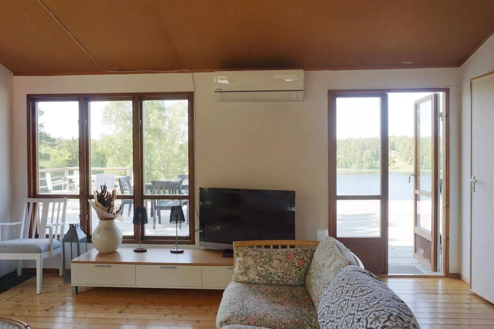 6 person holiday home in ÅKERSBERGA-By Traum-Indoor