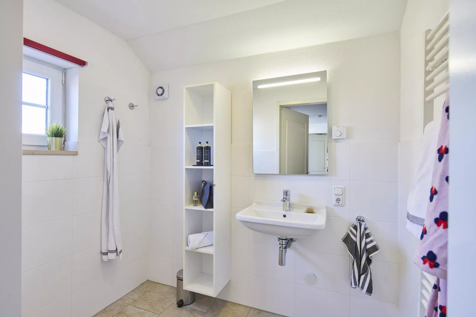 Buitenhof De Leistert 8-Bathroom