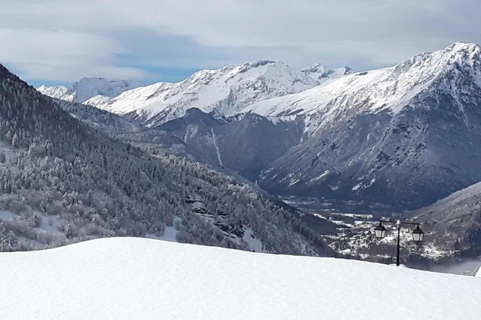 Les Epinettes 4-Area within 20km in winter
