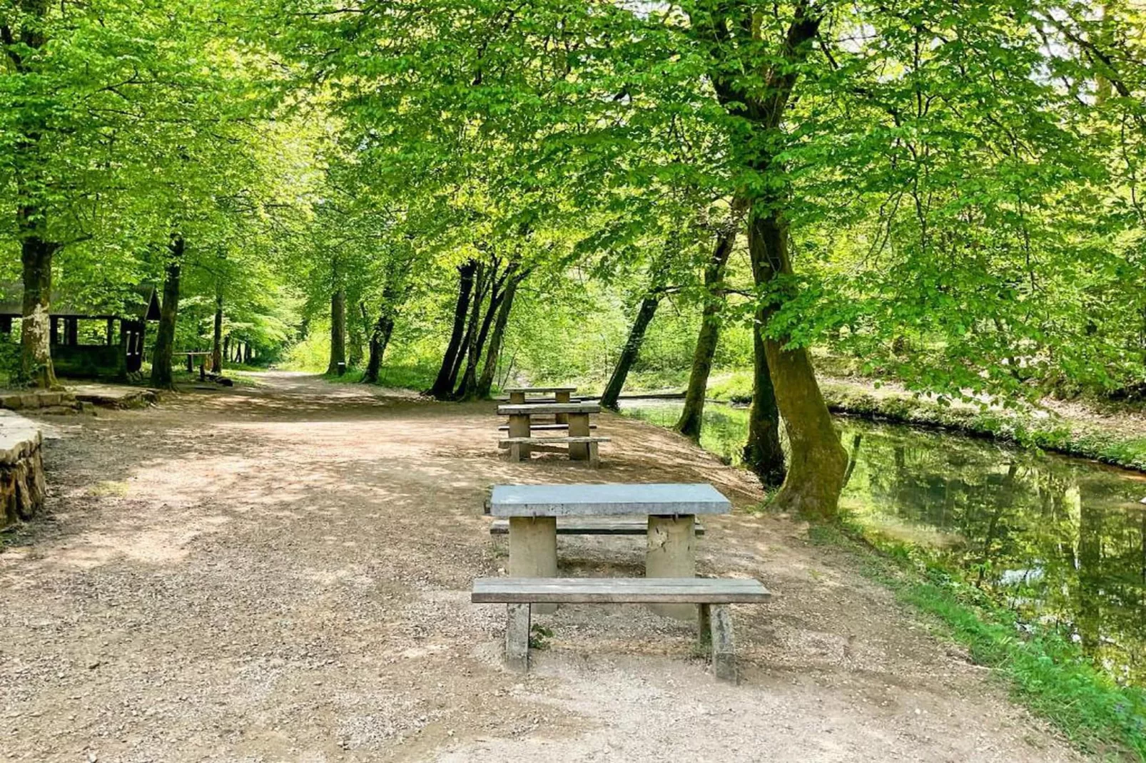 Repère du Cerf-Areas within 20km in summer