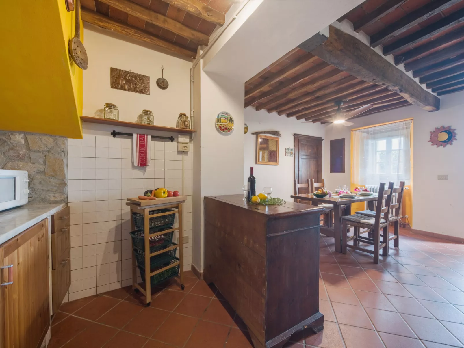 Casa di Nena-Inside
