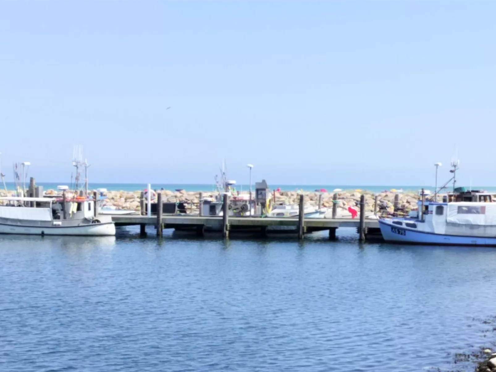 "Line" - 10m from the sea-Draußen