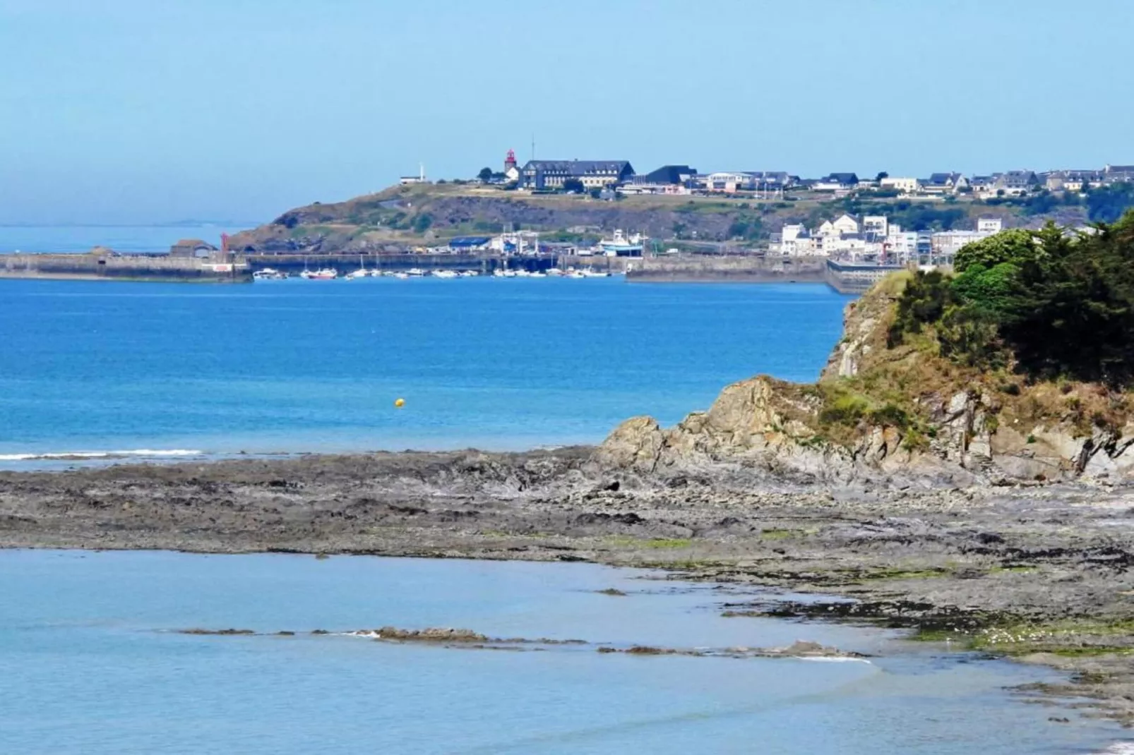LE BASTIDON-Areas within 20km in summer