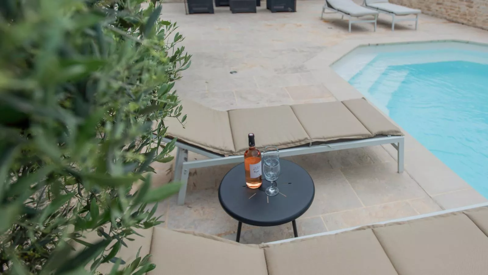 Le Mistral-Terrace balcony