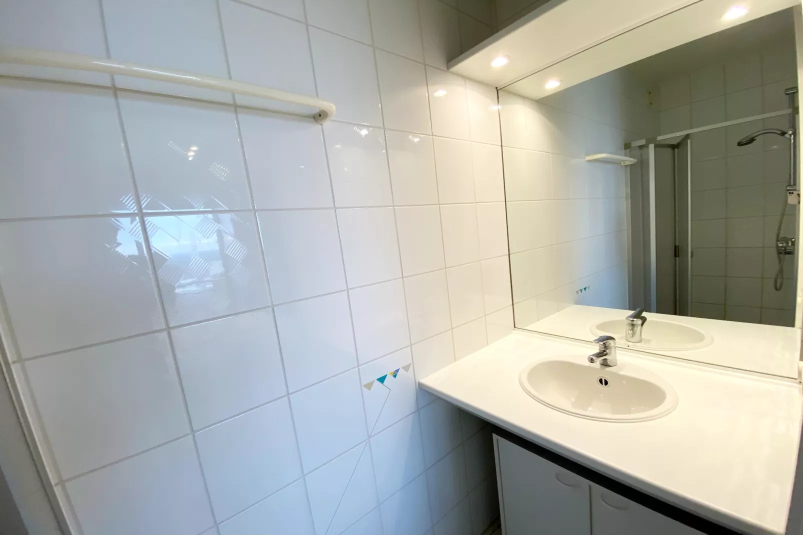 SCORPIO BI 1201GAR-Salle de bain