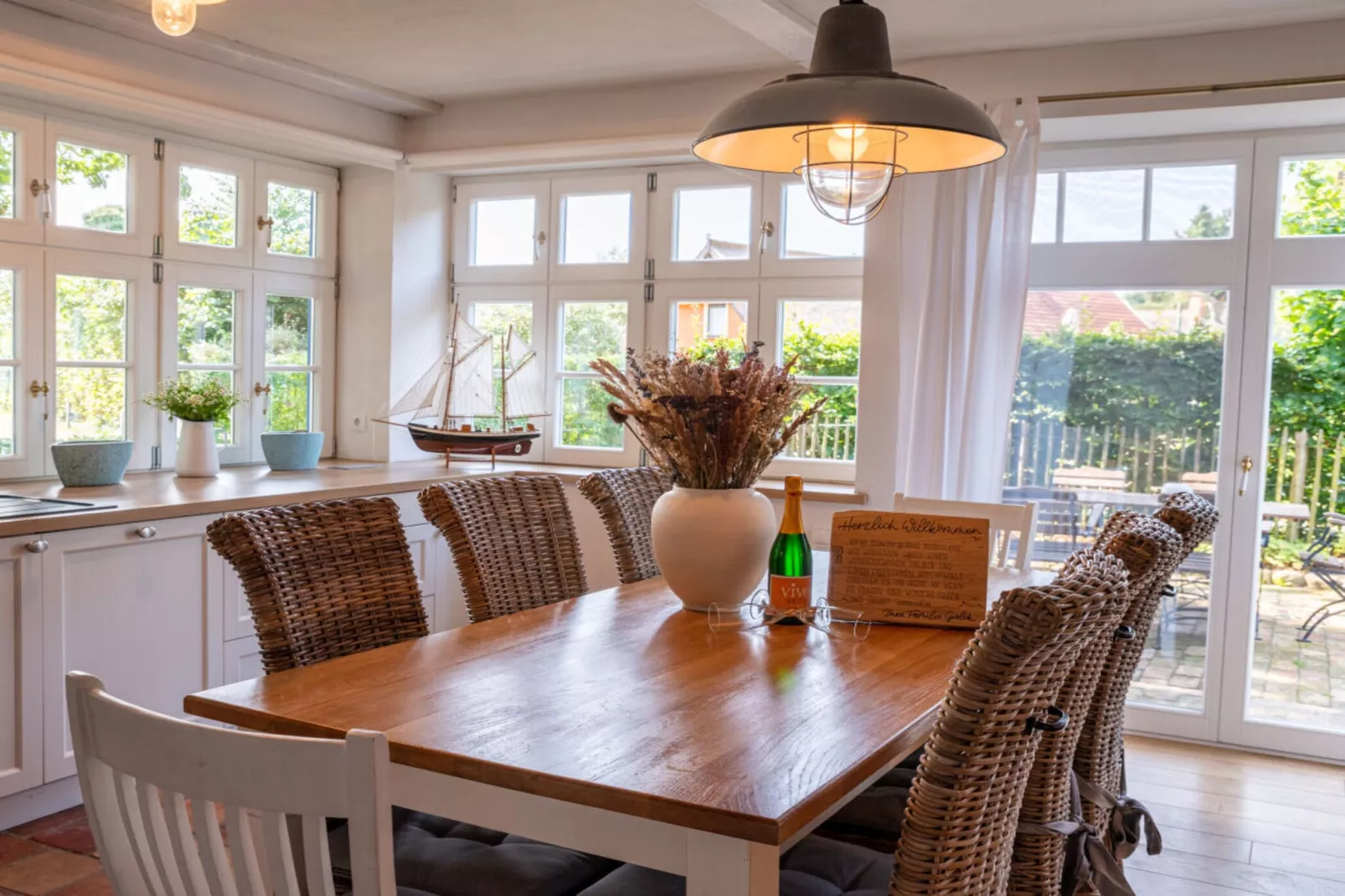229044-Dining room