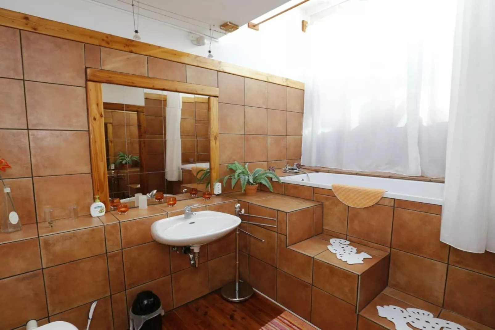 231467-Bathroom