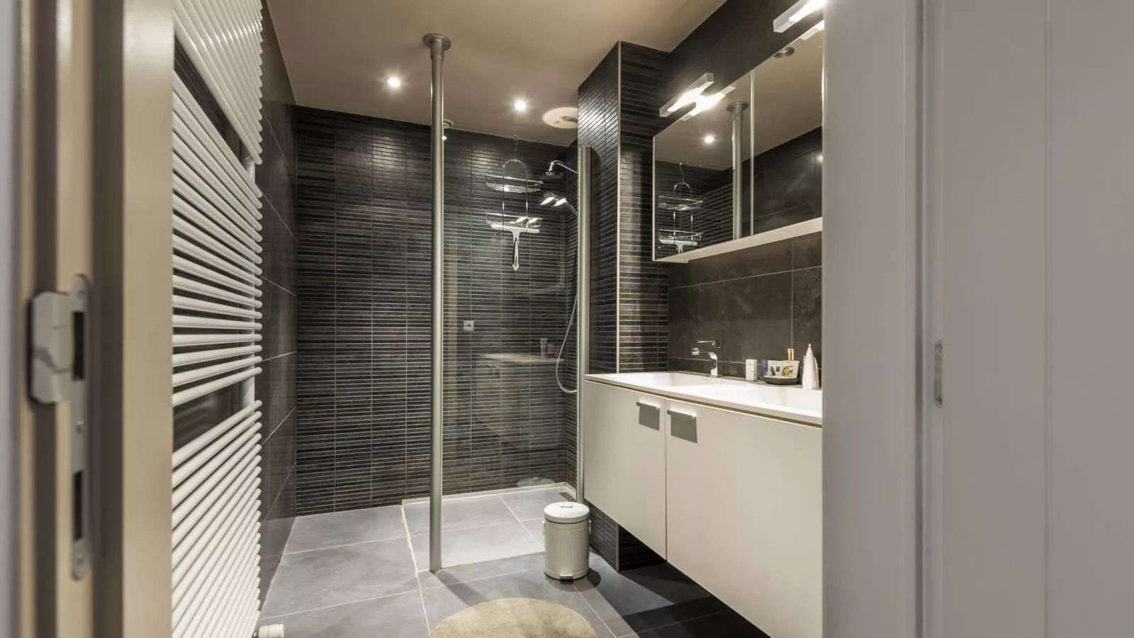 Rust achter de Kust-Bathroom