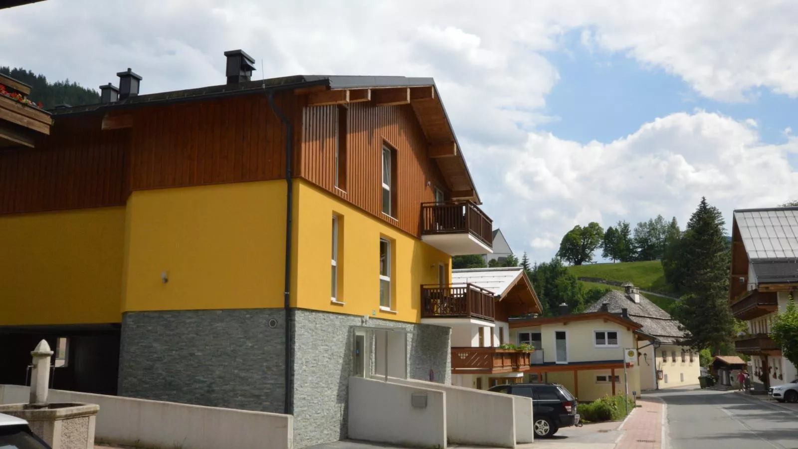Emma Top 1-Exterior summer