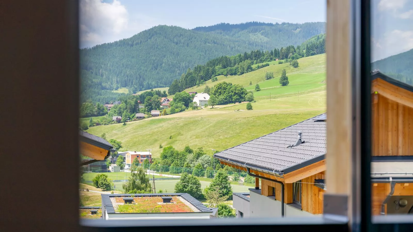 Grebenzen Lodge 53-View in summer