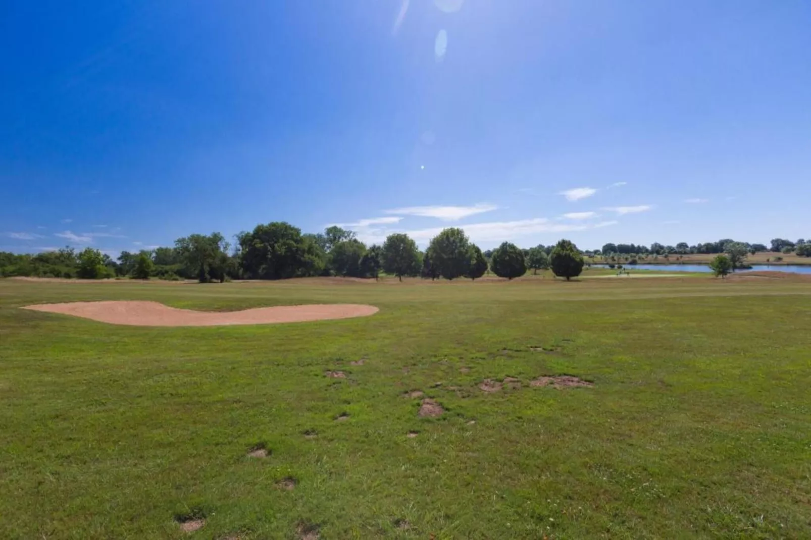 Bourg Est 3-Zones été à 20 km