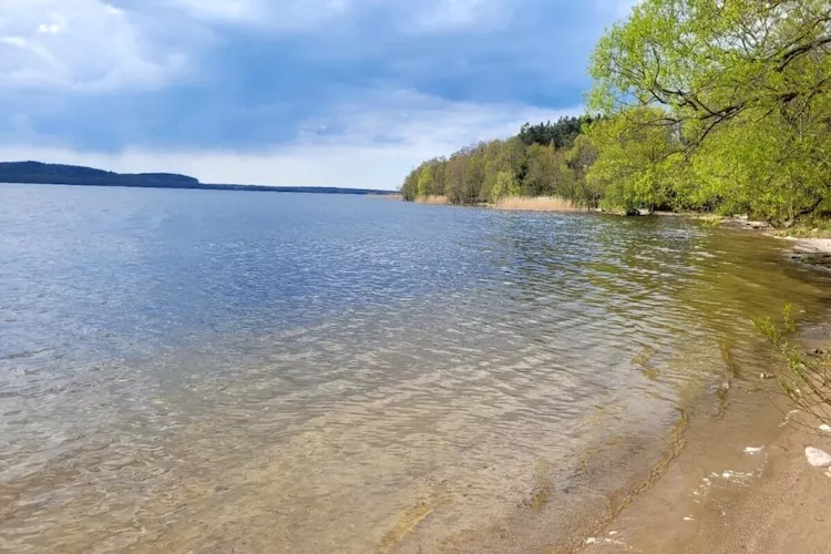 Dom wakacyjny nad jeziorem Nadole