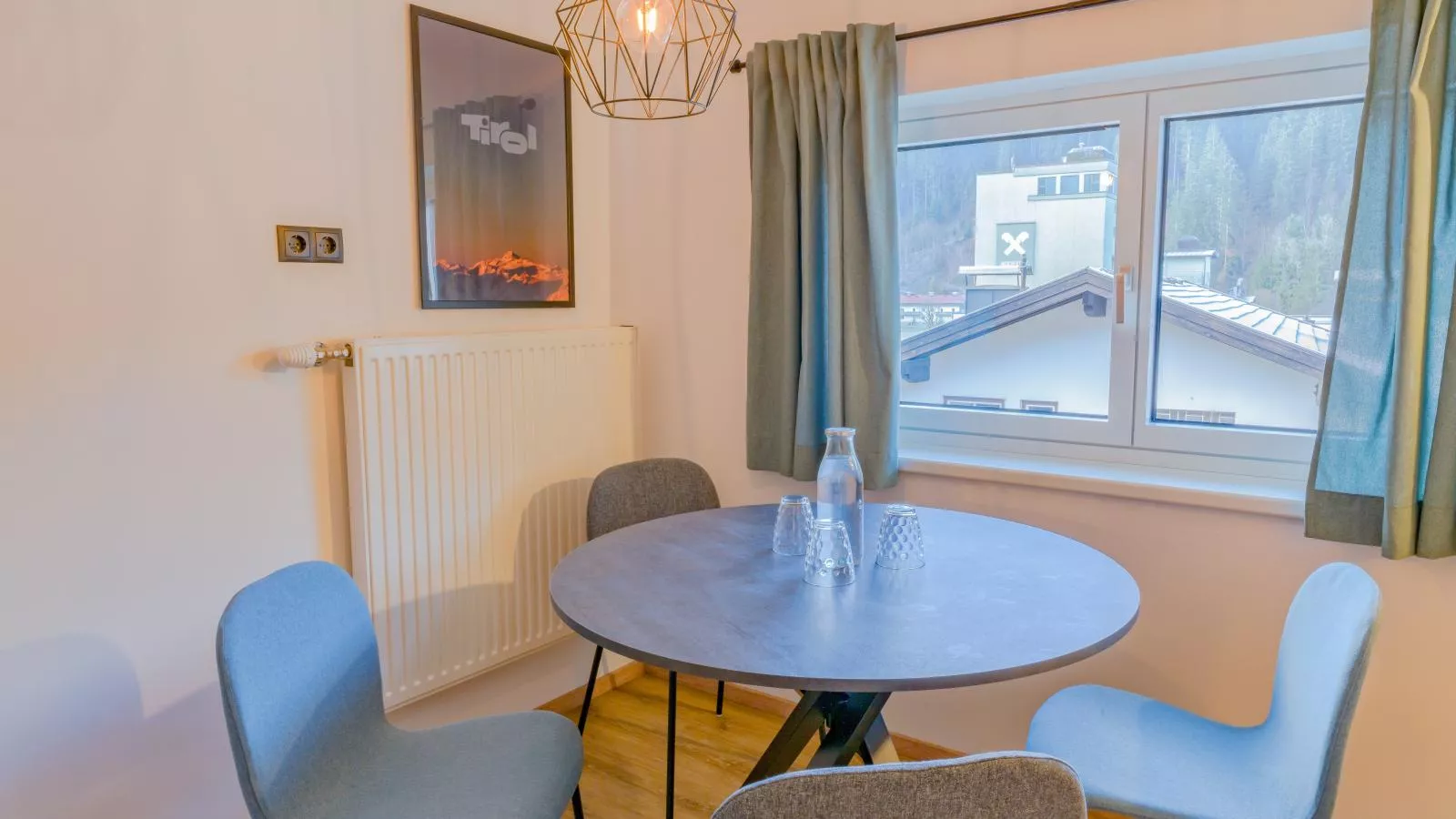 Tirola Stadl Vroni-Esszimmer