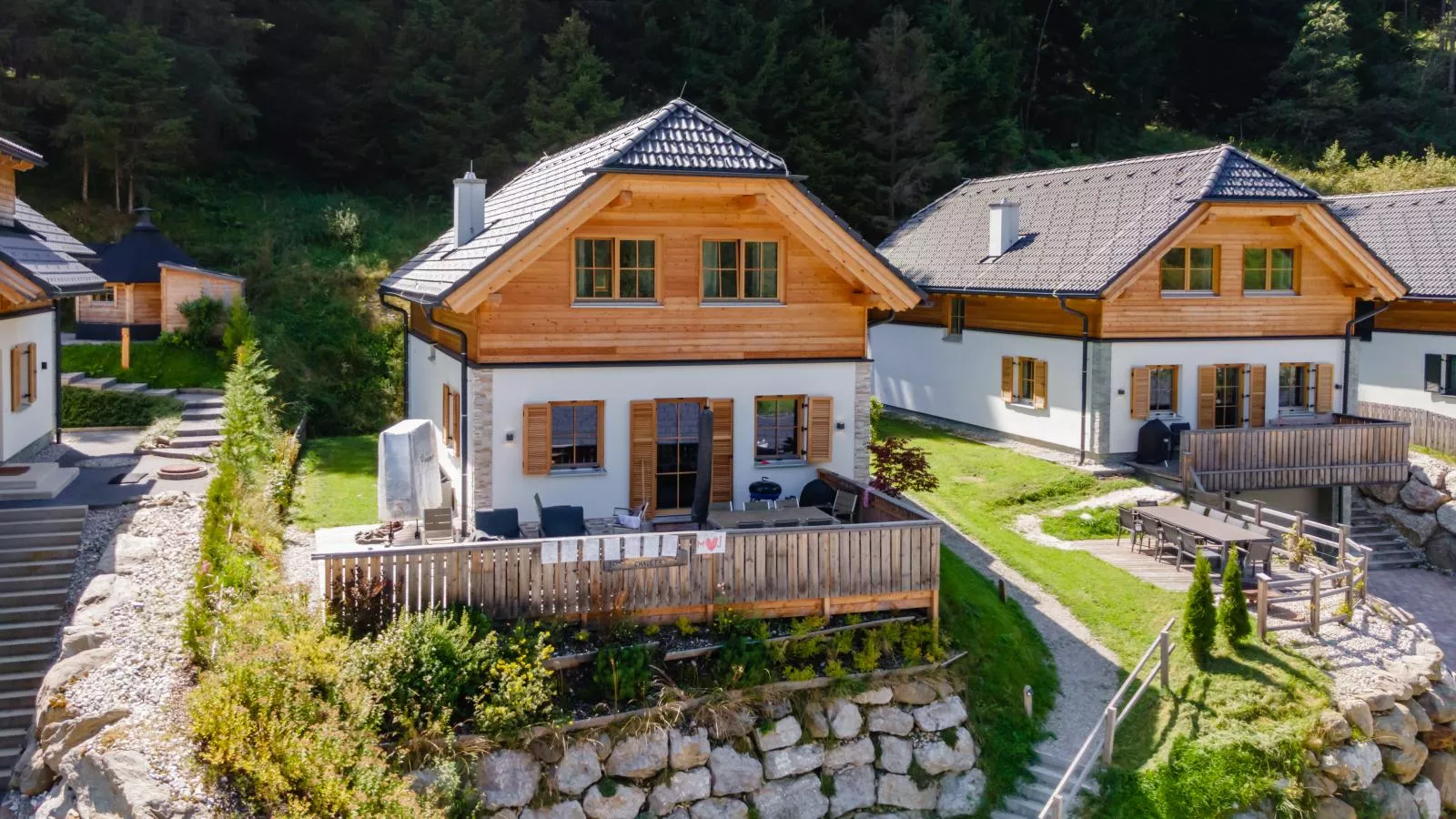 Ahorn Mountainlodge-Außenbereich Sommer