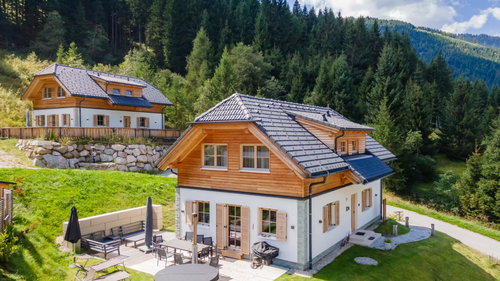 Haus Liene-Exterior in summer