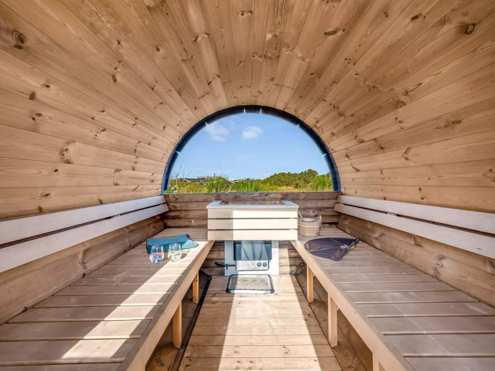 "Teoline" - 500m to the fjord