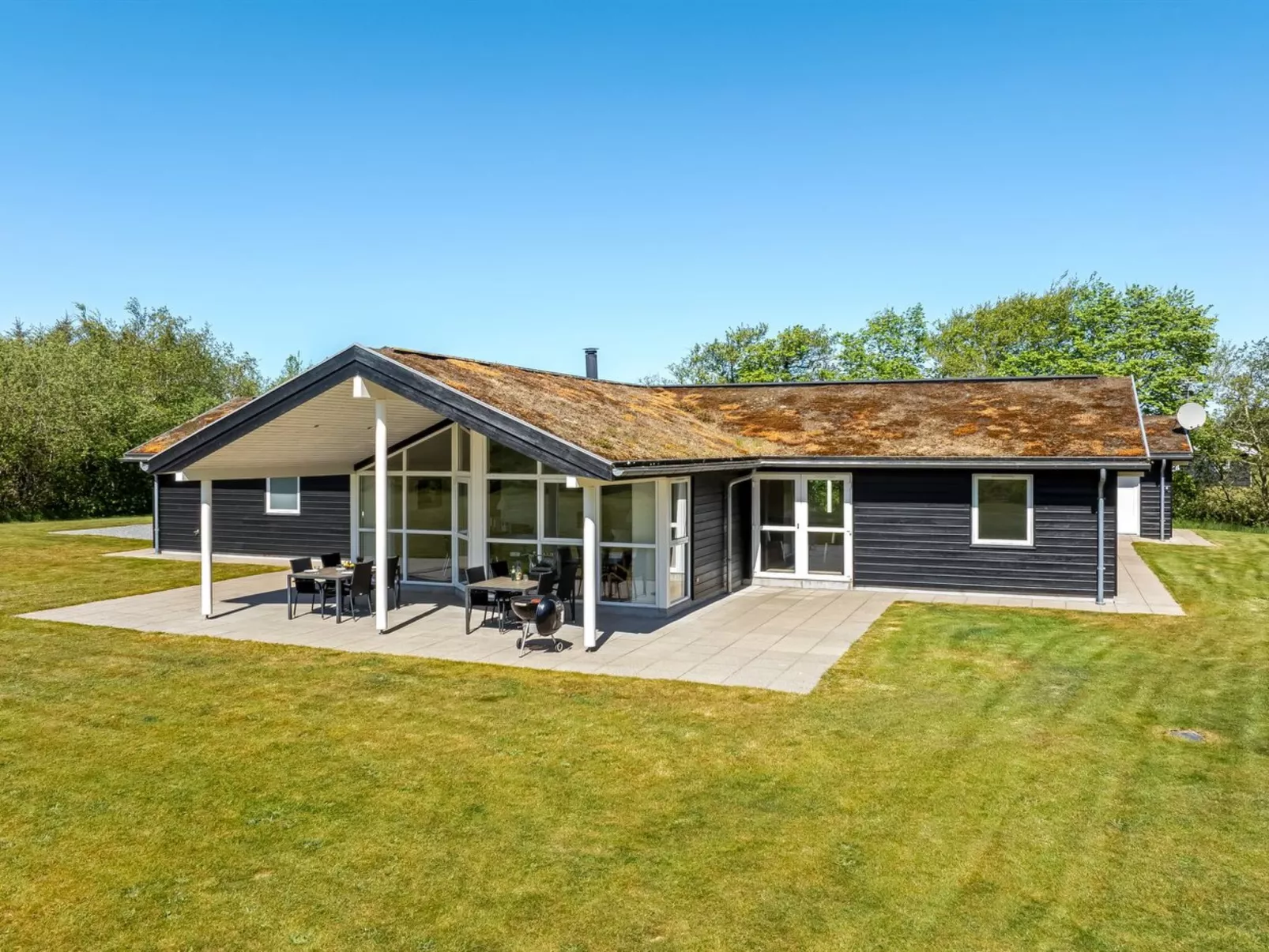 "Ricus" - 1.8km from the sea