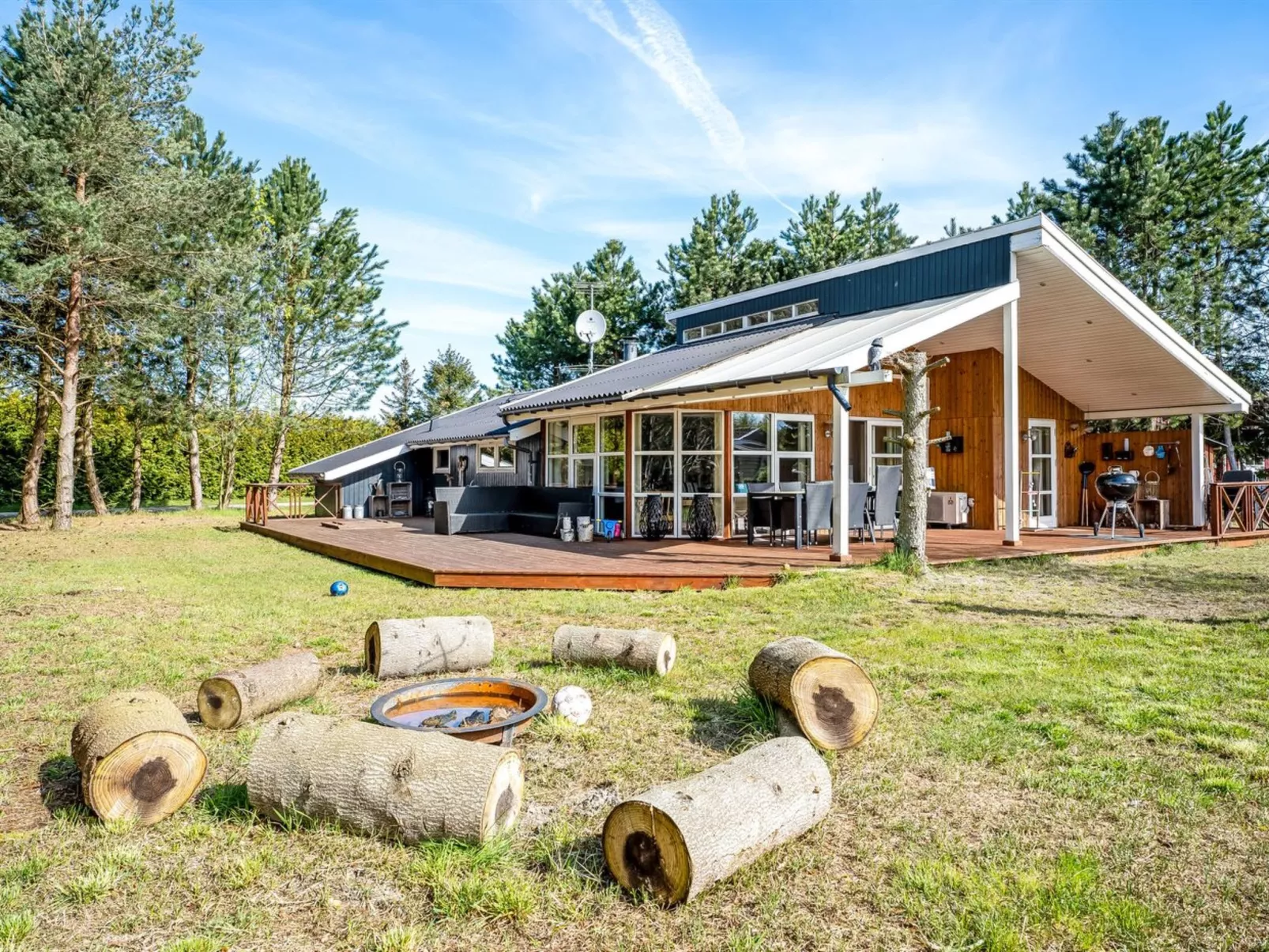 "Akseli" - 800m from the sea-Outside