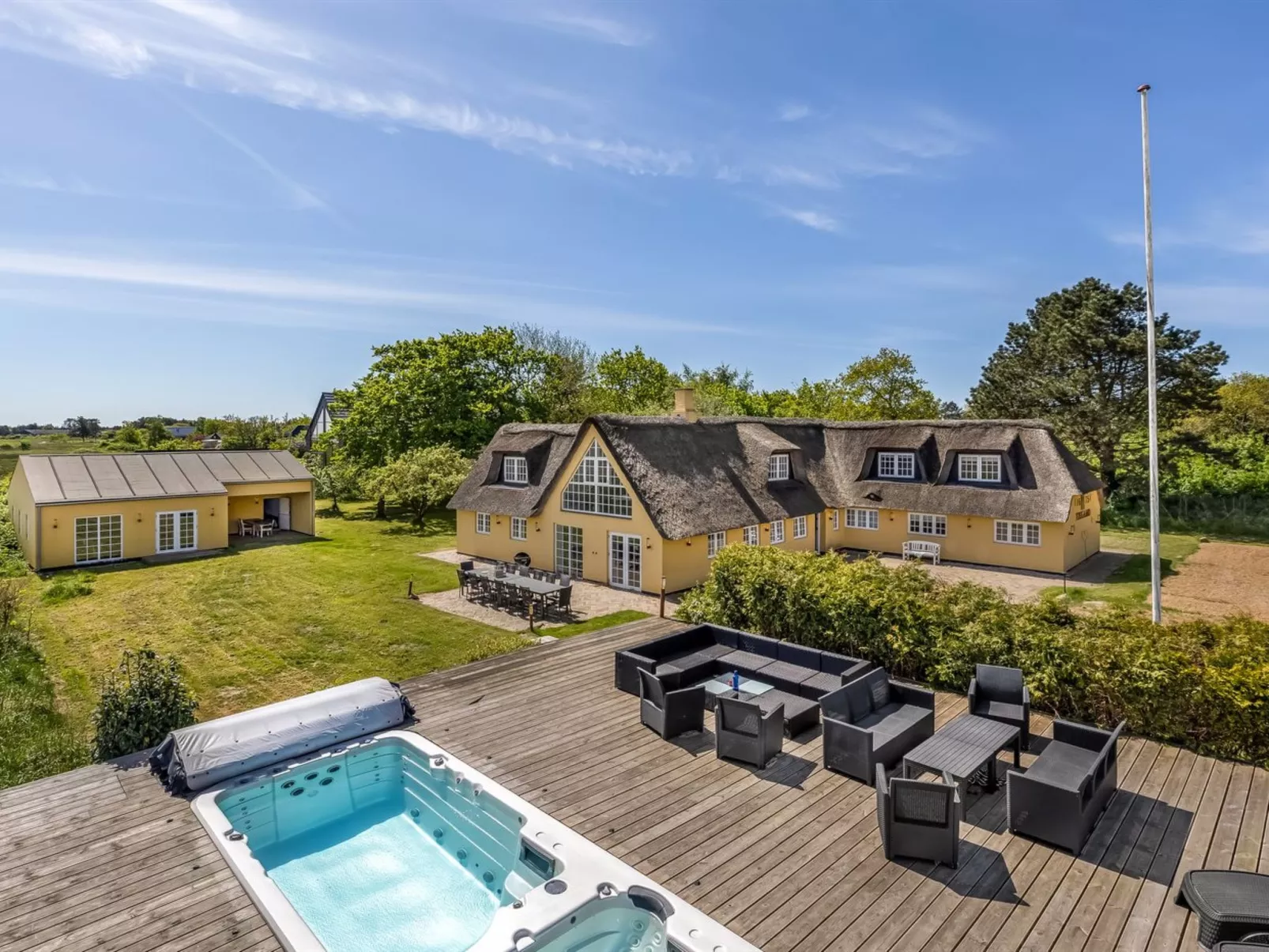 "Narvik" - 4.5km from the sea