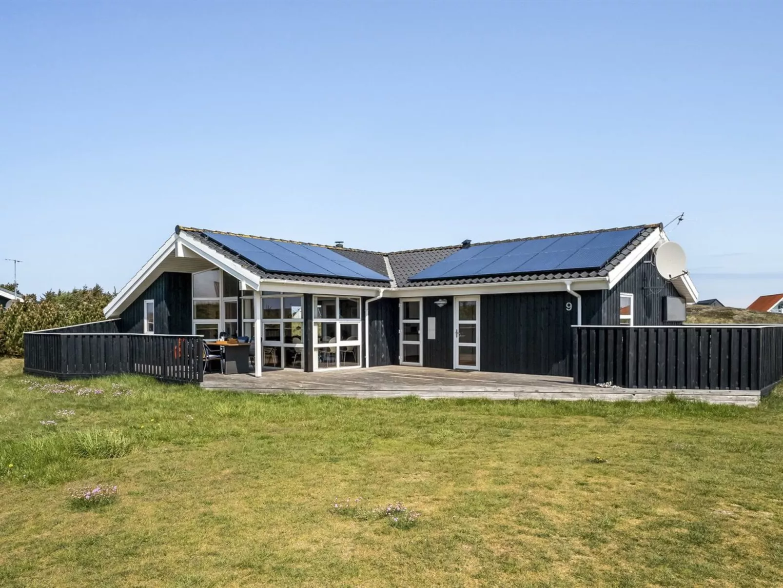 "Emppu" - 400m from the sea