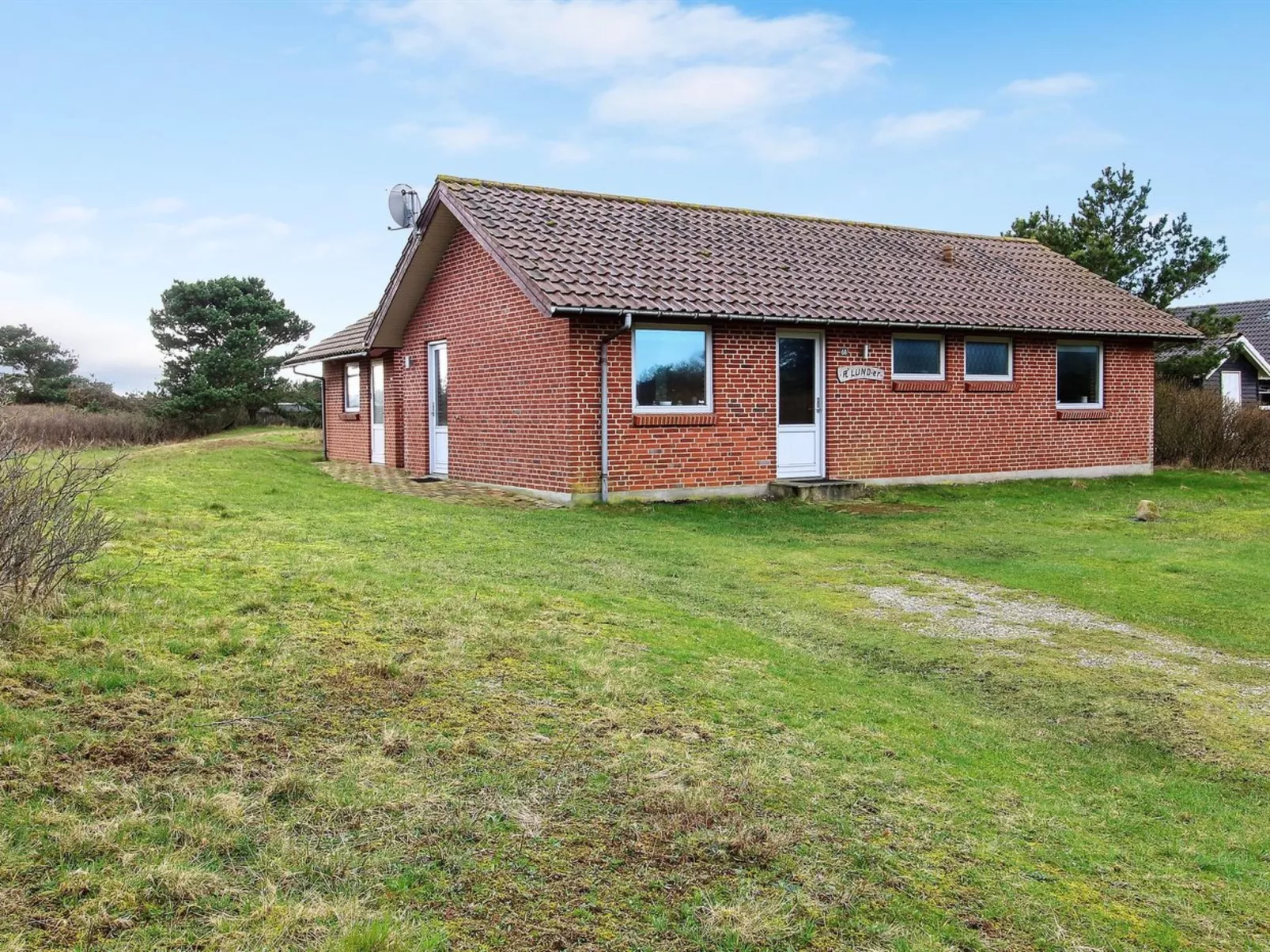 "Andriana" - 600m from the sea