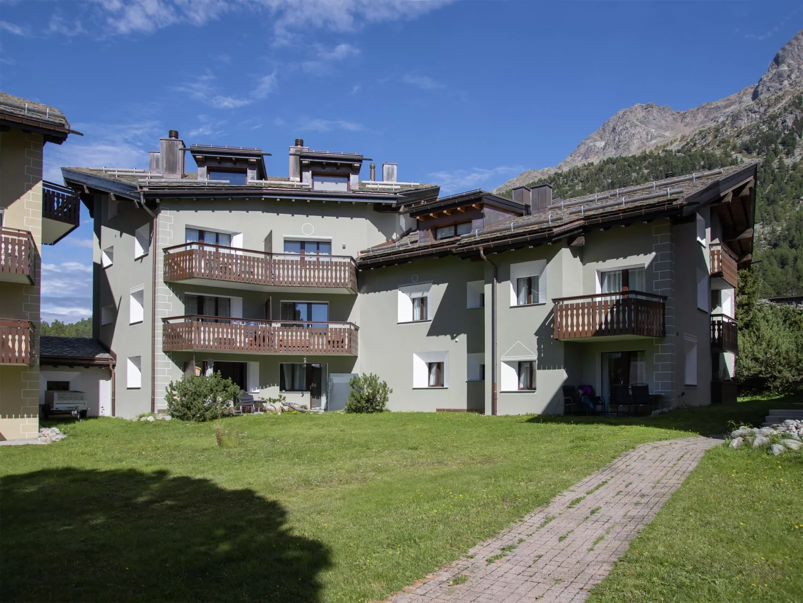 Chesa Zupeda C2-Draußen