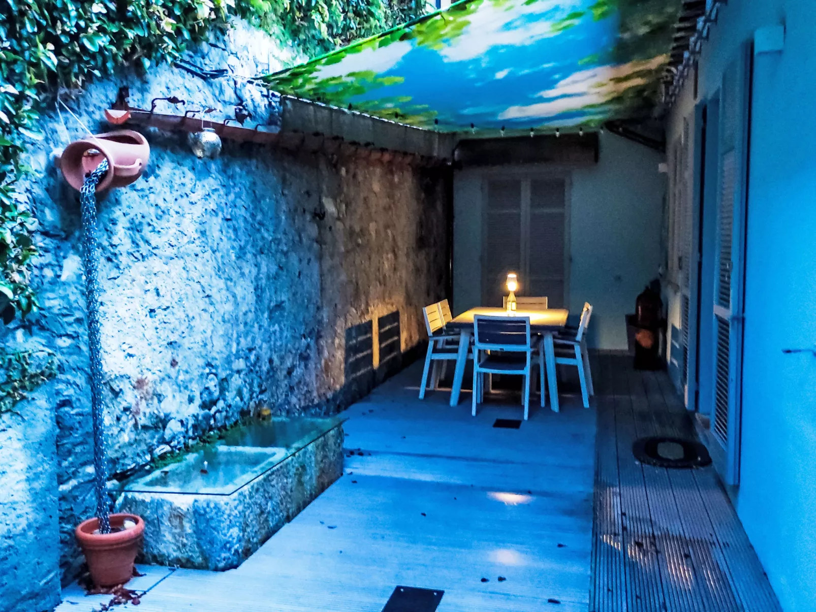 La tana del pescatore-Draußen