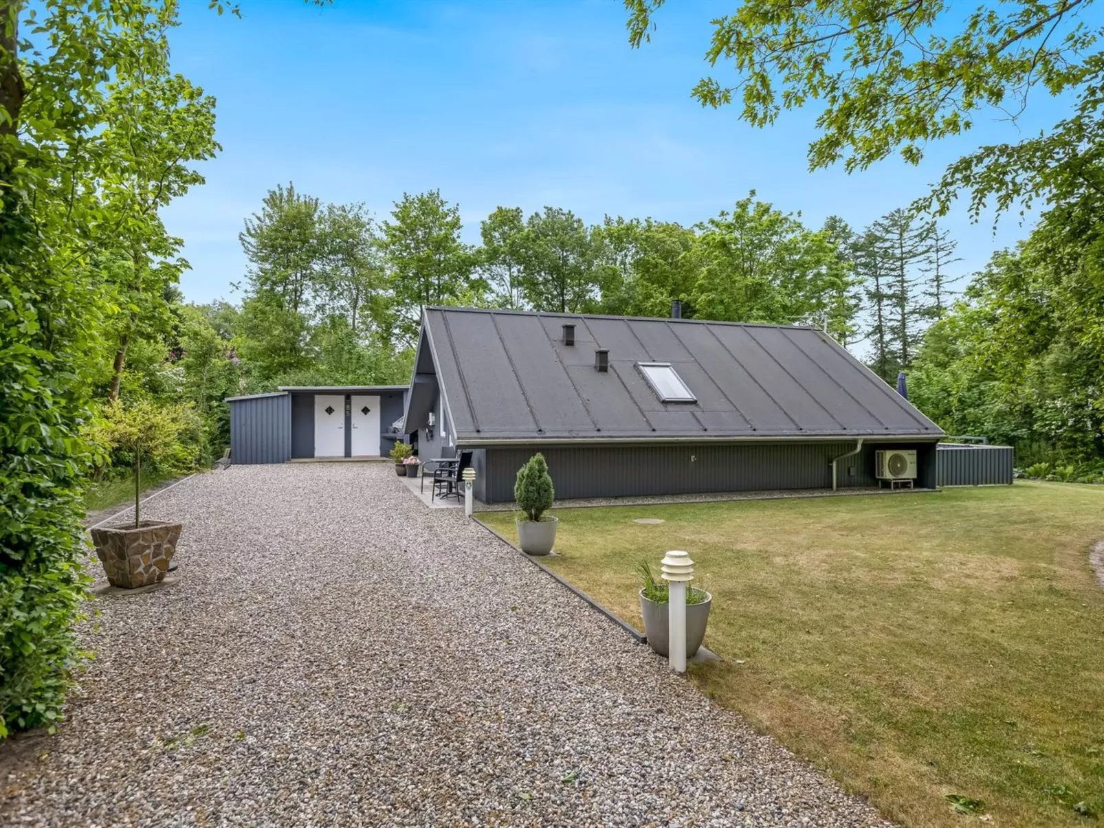 "Asulf" - 31km from the sea