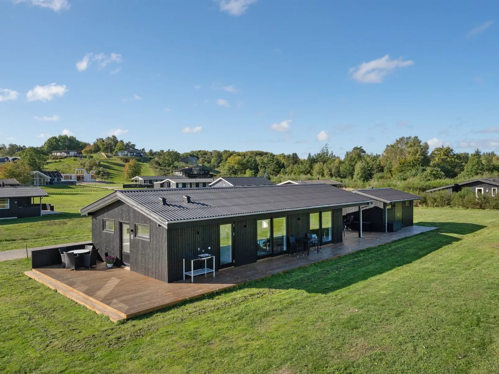 "Sighref" - 300m from the sea